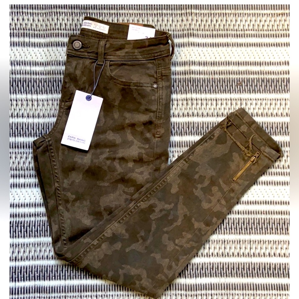 NWT Zara Basic Z1975 denim distressed Camouflage Women Jeans